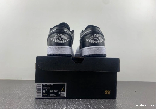 black 553558-132 Air white 1  Jordan 553558-132 Low and 0317